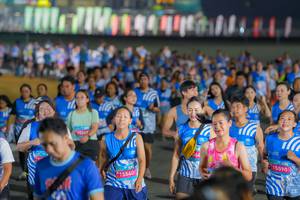 BIB: 15249, 15540, 420, 15590
                            <button type="button" onclick="openModal(23113847)" class="btn btn-primary btn-sm float-right btn-popup" data-toggle="modal" data-target=".modal-high-quality">
                        <i class="fas fa-shopping-cart"></i> Add to Cart
                    </button>
                                            <button type="button" onclick="isThisMe(23113847, true)" class="btn btn-success btn-sm float-right btn-popup btn-isme hidden" data-toggle="tooltip" data-placement="bottom" title="นี่คือรูปของคุณใช่ไหม คลิกที่นี่เพื่อเอาเข้าอัลบั้ม">
                        <i class="fas fa-plus"></i> Add to album
                    </button>
                    <button type="button" onclick="isThisMe(23113847, false)" class="btn btn-warning btn-sm float-right btn-popup btn-isnotme hidden">
                        <i class="fas fa-ban"></i> Remove from album
                    </button>